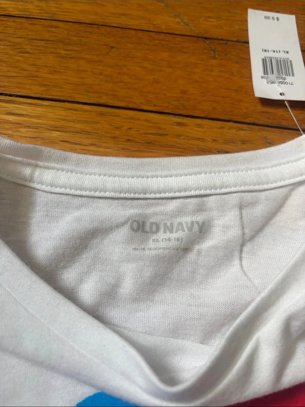 Old Navy White Short-Sleeve Tee with Red Striped Daisy & Blue Peace Center
